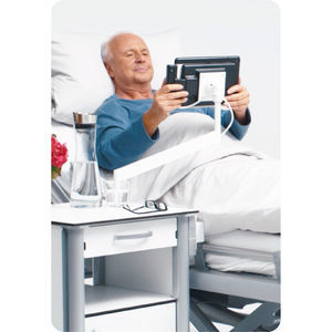 terminal multimédia patient à écran tactile multitouche