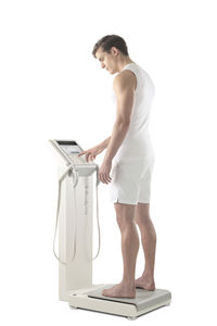 analyseur de composition corporelle par bio-impédancemétrie