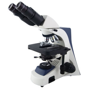 microscope de laboratoire