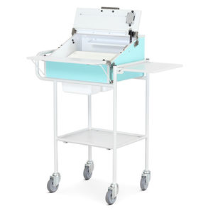 chariot de distribution de médicaments