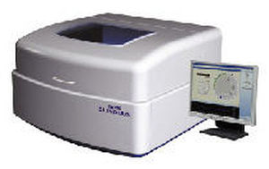 analyseur de biochimie automatique / pour diagnostic clinique / de paillasse