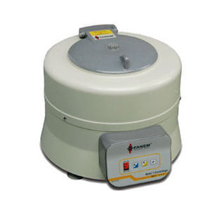 centrifugeuse de laboratoire