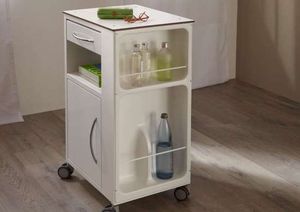armoire de chevet sur roulettes