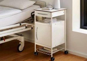armoire de chevet sur roulettes
