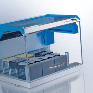 station de travail de laboratoire pour PCR