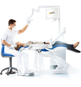 poste de traitement dentaire avec fauteuil
