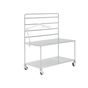 table de conditionnement d'instruments médicaux