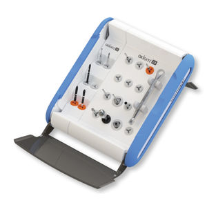 kit d'instruments pour implantologie dentaire