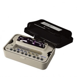 kit d'instruments pour implantologie dentaire