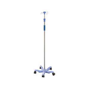 pied à perfusion sur roulettes
