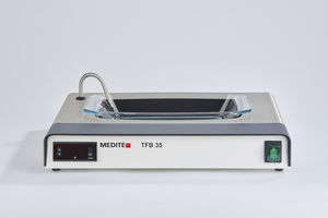 bain-marie pour coupes histologiques