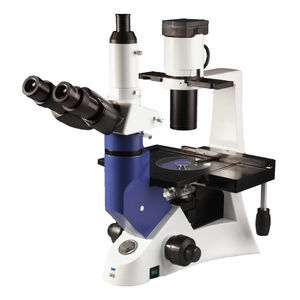 microscope inversé