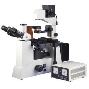 microscope trinoculaire