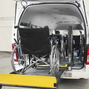 véhicule pour handicapés fourgon