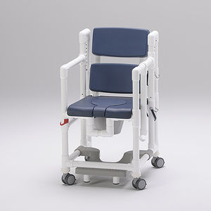 chaise de douche / avec accoudoirs / sur roulettes / avec repose-pieds coulissant