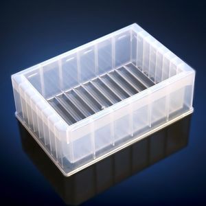 microplaque à réservoir pour les sciences de la vie