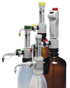 distributeur sur flacon de laboratoire