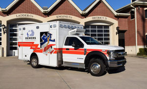 ambulance avec cellule rapportée