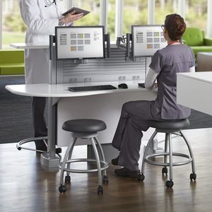 station de travail informatique médicale