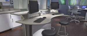 station de travail informatique médicale