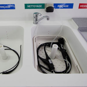 système de nettoyage et de désinfection pour endoscopes
