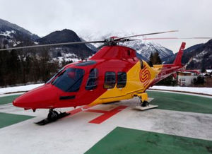 ambulance aérienne de soins intensifs