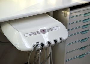 porte-instrument pour unité dentaire sous plan