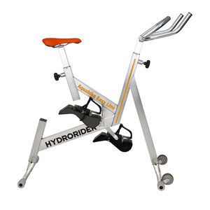 vélo d'exercice pour piscine
