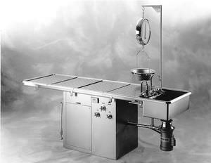 table d'autopsie / rectangulaire / ventilée / avec système d'aspiration