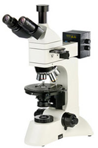 microscope de laboratoire