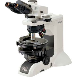 microscope de laboratoire