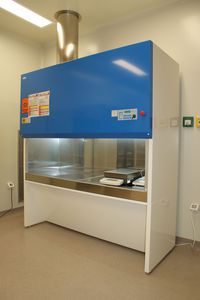 poste de sécurité microbiologique classe II