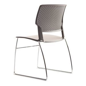 chaise empilable
