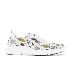 chaussure d'hôpital pour femme