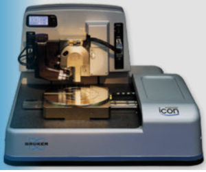 microscope pour la recherche en matériaux