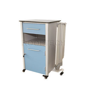 armoire de chevet sur roulettes
