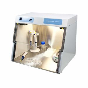 station de travail de laboratoire pour PCR