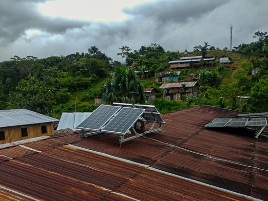 Panneaux solaires par B Medical Systems