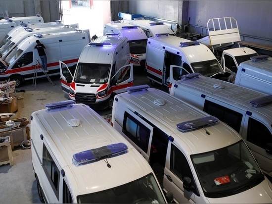 UNE ENTREPRISE ALBANIENNE PRODUIT DES AMBULANCES POUR L'UKRAINE