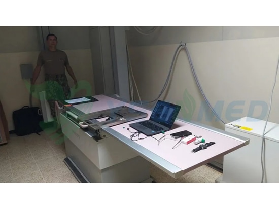 Distributeur en Équateur satisfait du détecteur DR et du service fourni par YSENMED.