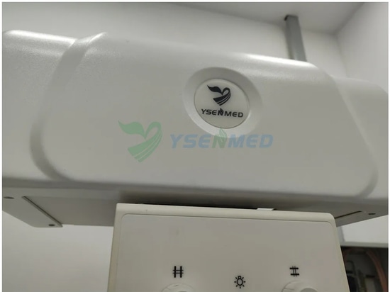 Système de radiographie numérique dynamique YSENMED YSX-RF65D en test avant le départ pour le Soudan.